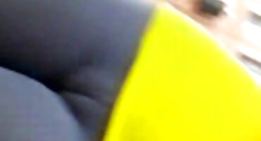 ഹോട്ട് നാണമില്ലാതെ ഒരു മാച്ചോ കറുത്ത മനുഷ്യൻ നാണംകെട്ട