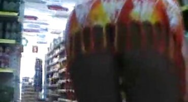 പാർട്ടി, പെൺകുട്ടികൾ ഒരു സ്ട്രിപ്പർ കൊണ്ട് നഗ്നരാക്കപ്പെടുന്നു