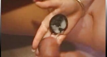 വീട്ടമ്മ സൂപ്പ് തിളപ്പിച്ച് അടുക്കളയിൽ ചെക്കൻ