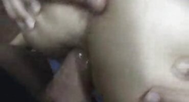 സ്ലിം സ്വർണനിറം fucked by വിൻഡോ ക്ലീനർ