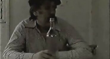 ഇരുണ്ട മുടി സൗന്ദര്യം വിറകു കൂച്ചി