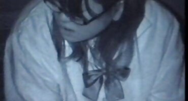 മുലകൾക്കിടയിൽ മസാജ് ഒരു മൊത്തം നുഴഞ്ഞുകയറ്റത്തോടെ അവസാനിച്ചു