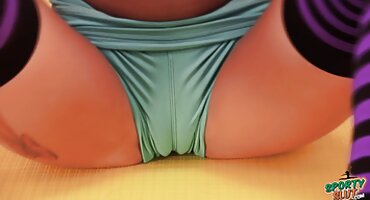 മസാജ് ടേബിളിൽ നൈസ് ക്ലയന്റ്