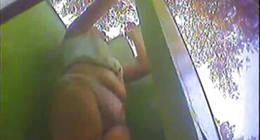 സ്വീറ്റ് സ്ലിറ്റ് ൽ ചാപ് ലെ നഗ്നനായ പയ്യൻ