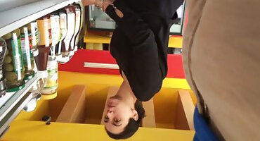 മിസ്സിസ് സെ നോണിന് കറുത്ത മസാജിനെ എതിര്ക്കാന് കഴിഞ്ഞില്ല