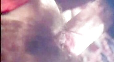 ബ്ലൊഗ് കോപം ഒരു മനുഷ്യന്റെ കോഴി സ്വയം കണ്ടെത്തി