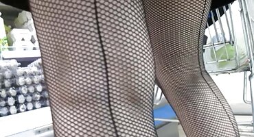 ഫാറ്റി ഒരു വൈബ്രേറ്റർ ഉപയോഗിച്ച് ഒരു ഭ്രാന്തൻ ജെർക്ക് കീഴടങ്ങി