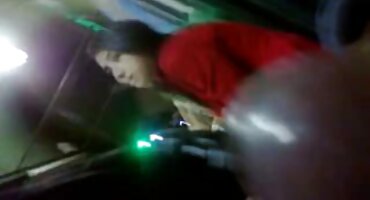 ടാറ്റൂ ഉപയോഗിച്ച് കഷണ്ടി വിഡ്ഢി കാസ്റ്റിംഗിൽ ഒരു സ്ത്രീയെ പീഡിപ്പിച്ചു