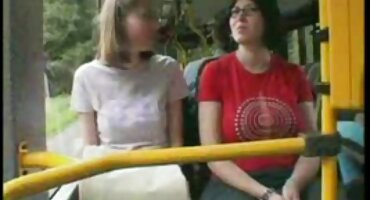 മുതിർന്ന ദമുല് ചൊഇംവൊല്തൊ സ്വയംഭോഗ പ്രക്രിയയിൽ ഏർപ്പെട്ടിരിക്കുന്ന