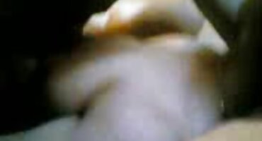 കട്ടിയുള്ള കം നിറഞ്ഞു എബണി ചിക്കൻ