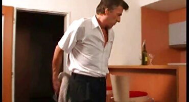 ചിക്കൻ ഉപയോഗിച്ച് പുരുഷന്മാർ തെരുവിൽ ഫക്ക് തുടങ്ങി