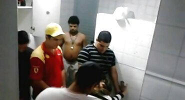 യുവ ഫഗൊത് സെക്സ് വേണ്ടി കണ്ടുമുട്ടി