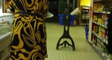 സജീവ യുവതി കറുത്ത കുരുമുളക് വരെ യോനിയിൽ പരിശീലനം