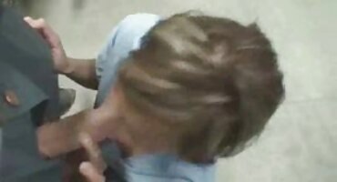 പുരുഷൻ രതിമൂർച്ഛയിലേക്ക് കൊണ്ടുവരുന്നു വിറയലും വിരലും കൊണ്ട് സ്ത്രീ