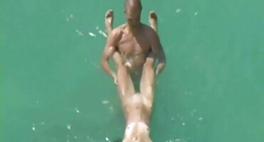 വീട്ടിൽ വന്ന് ജോലി കഴിഞ്ഞ് തന്റെ പ്രിയപ്പെട്ട ഭാര്യ