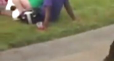 വൈകുന്നേരം ലേഡി വായിൽ ഭർത്താവിന്റെ ലിംഗം തിരഞ്ഞെടുത്തു