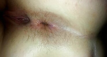 Chick പതുക്കെ പിടിച്ചു sucking penis