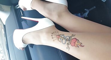 ജെന്റിൽമാൻ ലവ്ലേസ് കിടക്കയിൽ വായ് കൊണ്ട് ഹുഡ് ചികിത്സിച്ചു