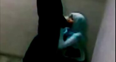 ഞാൻ കുറെ നേരം അങ്ങനെ നിന്നു........... എന്നിട്ട് വീണ്ടും മേശപ്പുറത്ത് വെച്ചു...........