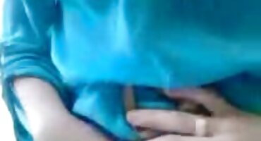 ക്യാമറ മുന്നിൽ വലിയ സ്ഥാപനം മുലയൂട്ടുന്ന ഗംഭീര നായിക