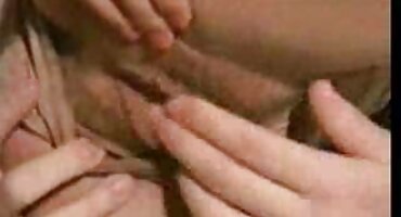 ഡോഗ്ഗി സ്റ്റൈല് ധരിച്ച് ഡോഗ്ഗി സ്റ്റൈല് അവളുടെ ഉള്ളില് കയറി