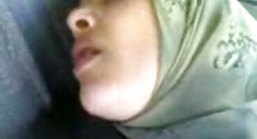 റഷ്യൻ മുലാട്ടോ പുസ്സി ഫക്ക് നൽകുന്നു