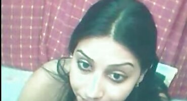 കൈകൾ ഇല്ലാതെ കോഴി ബ്ലൊഗ് ബേബി