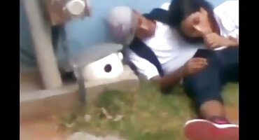 ഒരു രസകരമായ വൈകുന്നേരം നഗ്നനേത്രങ്ങൾ യോനിയിൽ