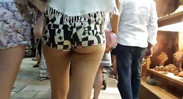 വിരലുകൾ പിങ്ക് ഗുഹ ഉപയോഗിച്ച് ബക്സോം