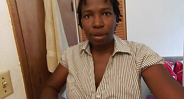 സുന്ദരിയായ ഡോക്ടറും ക്ലയന്റും ഓഫീസിൽ ഫക്ക് ചെയ്യാൻ വന്നു